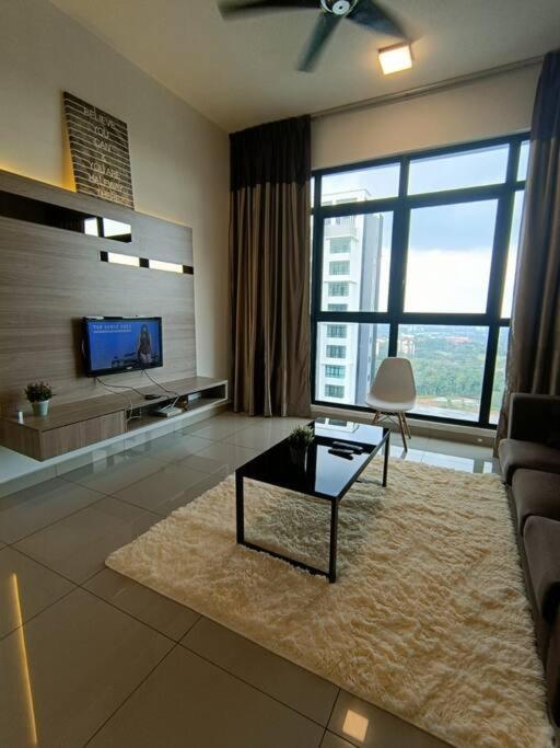 Conezion, nice view, beside ioi city mall, opposite hospital serdang, beside Uniteen&UPM, Putrajaya Esterno foto