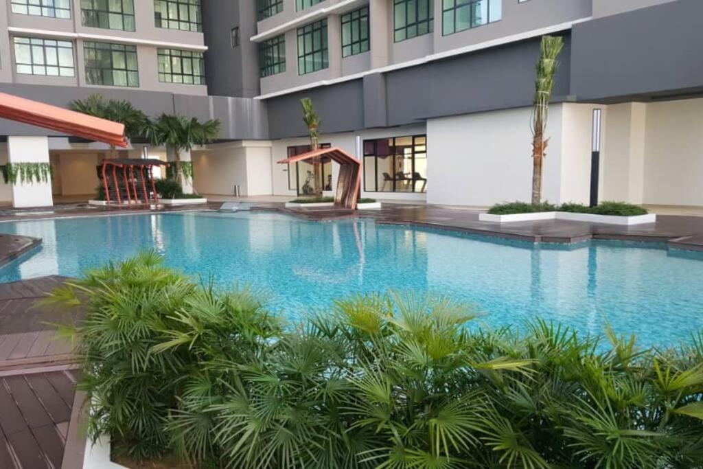 Conezion, nice view, beside ioi city mall, opposite hospital serdang, beside Uniteen&UPM, Putrajaya Esterno foto