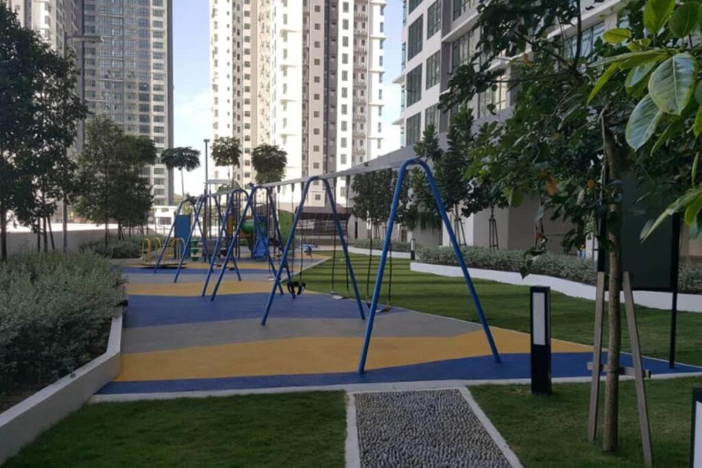 Conezion, nice view, beside ioi city mall, opposite hospital serdang, beside Uniteen&UPM, Putrajaya Esterno foto